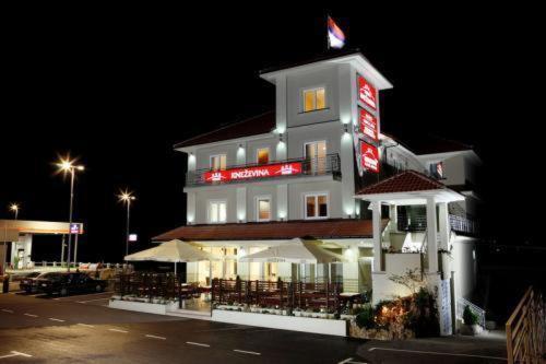 Hotel Knezevina Vranić Exterior foto